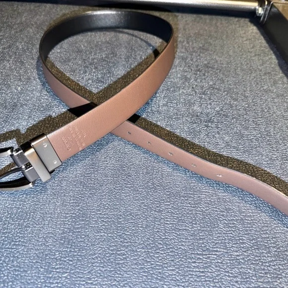 John Henry Reversible Belt Black Brown Men's Size 32 - Picture 2 of 2
